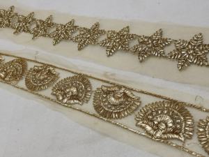 Encajes étnicos indios hechos a medida, bordados a máquina, dorados, diseño abstracto, surtido de tamaños y colores para vestidos de boda - Product Image 6