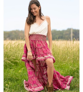 Grossiste De Vêtements pour Femmes Tendance Ibiza Sari Soie Jupe Basse Haute - Product Image 1