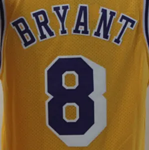 Pronto para enviar o beyblade bryant #8 amarelo 1996-97 jogando a camisa de basquete