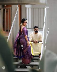 Banarasi — saree en soie bleue biologique pour femmes, respirant, avec auvent fleuri, vêtements de mariage doux et élégants, exportation par royal - Product Image 5