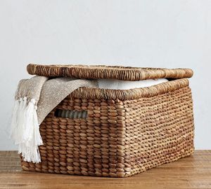 Best selling Vietnam water hyacinth lidded basket