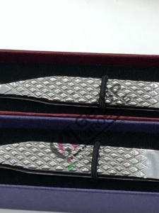 แหนบต่อขนตาสแตนเลส90องศาพร้อมอุปกรณ์เสริมความงามด้ามจับเพชรสีเงินแบบมืออาชีพพร้อมโลโก้ของคุณเอง - Product Image 6