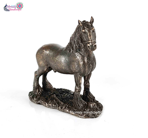 Statue de cheval en polyrésine faite à la main et sculpture en bronze Nirmala Handicrafts pour la décoration de la maison, décoration de table, cadeau et décoration - Product Image 5