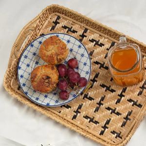 Plateau rectangulaire tissé en rotin et bambou, design moderne et unique, pour décoration intérieure, fabriqué au Vietnam - Product Image 4