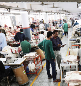 2025 Latest Design High Quality Custom style made Simple Design Blank <b>Pink</b> Short Sleeves <b>Polo</b> Collar with Stripes Plain T <b>Shirt</b> - Product Image 6