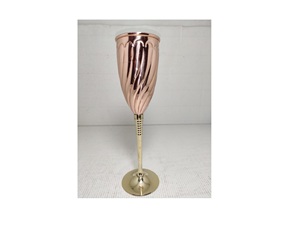 Verres à vin en métal trempé en cuivre avec logo personnalisé Type de gobelet à eau pour hôtel Verre gravé - Product Image 5