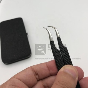 Pince à épiler professionnelle d'extension de cils en acier inoxydable de qualité chirurgicale noire mate Diamond Grip Fiber Cils durables - Product Image 3