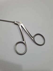 Ciseaux micro-laryngés droits (25cm) en acier inoxydable fait à la main en finition dorée et mate pour une utilisation opérationnelle - Product Image 5