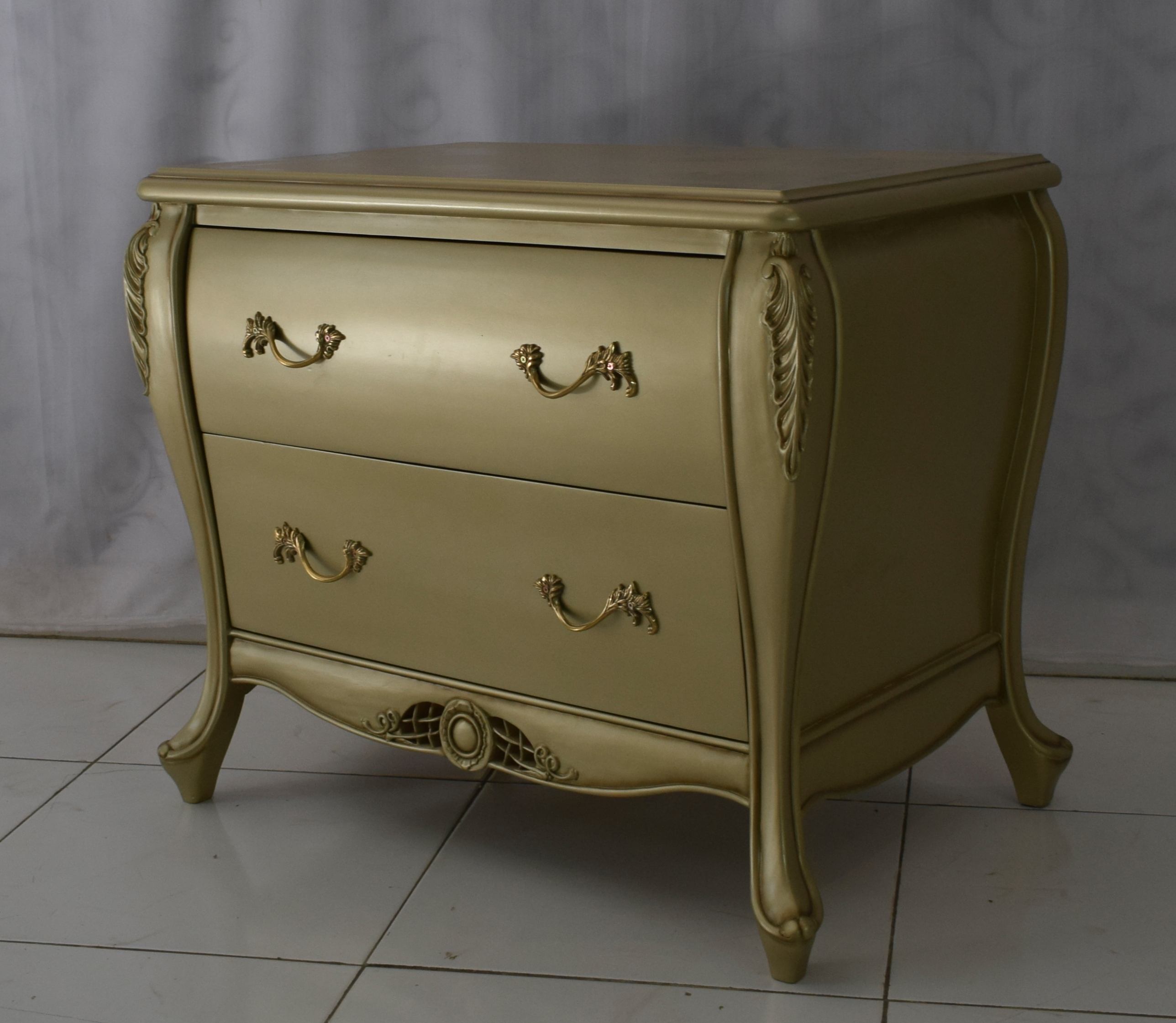 สีเงิน Campagne