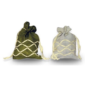 ถุงปอกระเจาและถุงผ้าป่านแบบมีเชือกผูกสำหรับเก็บของ  ถุงของขวัญแบบผ้ากระสอบ  ขายส่ง ปรับแต่งได้ เป็นมิตรกับสิ่งแวดล้อม - Product Image 2