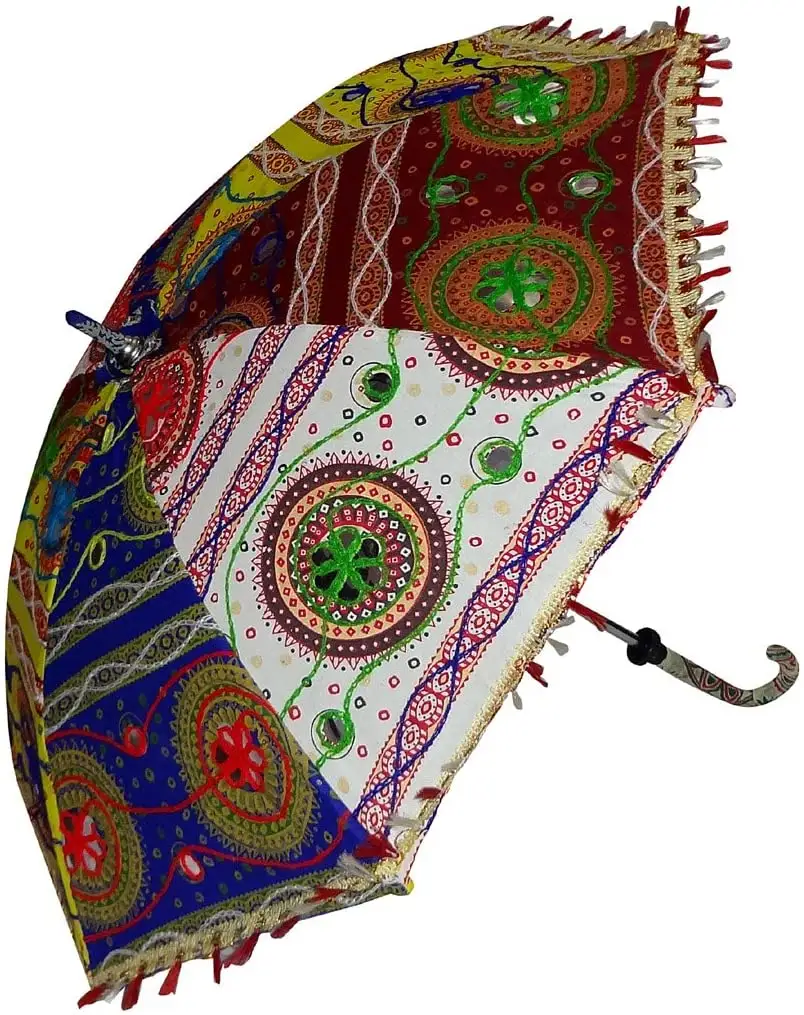 Parapluie indien brodé à la main