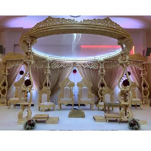 Mandap en bois pour mariage Raj Mahal, Mandap en bois sculpté avec couronne pour mariage à Leicester, Grandes cérémonies de mariage à Londres, Mandap en bois Raj Mahal aux États-Unis - Product Image 1