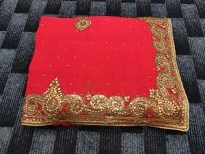 Sari con Bordado de Diamantes y Blusa, Ropa India para Mujer, Ropa para Festivales, Sari Barato a Bajo Precio, Fabricación al por Mayor en Surat - Product Image 4