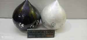 Patte en laiton pour animaux de compagnie, noir et blanc, larme de crémation, urne, fournitures funérailles, brasworld, inde - Product Image 2