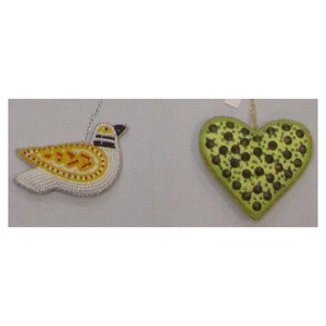 Ornement de Noël suspendu en forme d'oiseau et de cœur - Product Image 1