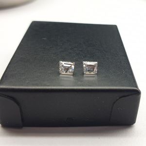 Melee CVD Diamond 0.70 à 0.79 Carat blanc VS pureté diamant synthétique ample trapézoïdal poli - Product Image 1