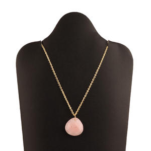 Joyería de moda clásica, collar con colgante en forma de corazón de ópalo rosa con corte de cuadros naturales, cadena de cable chapada en oro de 18 quilates, collar delicado - Product Image 1