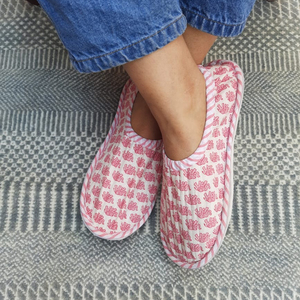 รองเท้าแตะผ้าฝ้ายบุผ้าพิมพ์ลายสำหรับผู้หญิงพื้นรองเท้ากันลื่นสำหรับอาบน้ำชายหาดเลานจ์ - Product Image 1