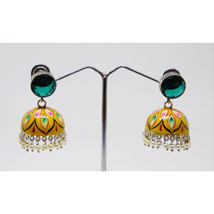 treanding handpainting silver look alike stone stud earings - Product Image 4