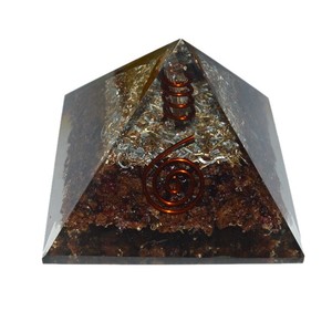 Supplier of Garnet Orgone Pyramids with Crystal Point : Garnet Orgone Pyramids with Crystal Point for Sale - Product Image 1
