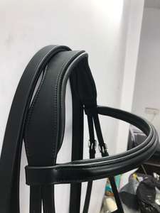 Brida para caballo sin bocado de primera calidad con acolchado suave y opciones personalizables, adecuada para todos los tamaños de caballos. - Product Image 6