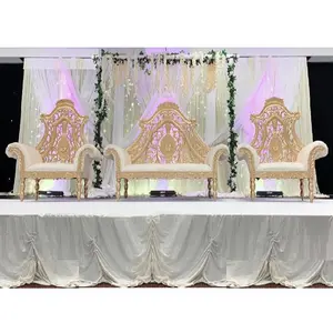 Ensemble de canapés extensibles avec sièges dorés, design de luxe, idéal pour le mariage, les mariés, 4 pièces - Product Image 1