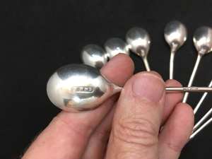 ชุดช้อนสแตนเลสพร้อมกระจกขัดเงาดีไซน์ทันสมัยเหมาะสำหรับงานแต่งงานในโรงแรมร้านอาหารหรูหรา - Product Image 3