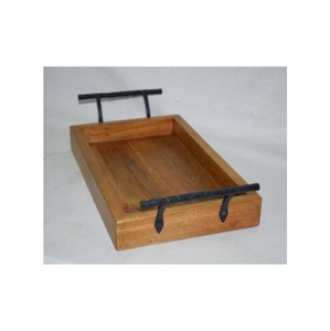 Bandeja de madera para servir, accesorio decorativo y moderno con mango de Metal, ideal para bodas y fiestas - Product Image 1