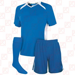 Prix raisonnable Qualité uniforme de football sur mesure de conception faite sur commande en gros D'OEM - Product Image 3