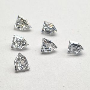 Diamant blanc pur en vrac de 0,60 à 0,69 carat, poli, pureté I, cultivé en laboratoire, taille fantaisie en forme de bouclier, certifié IGI, lot mixte - Product Image 1