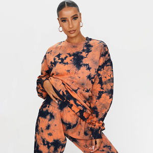 Diseños sencillos personalizados, conjuntos deportivos de manga larga, chándales de terciopelo personalizados para mujer, conjunto de 2 piezas. - Product Image 2