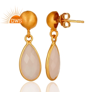 Boucles d'oreilles en calcédoine rose à facettes Fournisseur de pierres précieuses Lunette en argent plaqué or 24 carats Boucles d'oreilles Bijoux Collection classique - Product Image 3