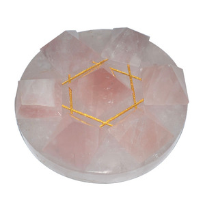 Estilo Feng Shui 7 pirámides de cuarzo rosa en estrella dorada David Rose Base tallada piedra preciosa semipreciosa para decoración del hogar - Product Image 1
