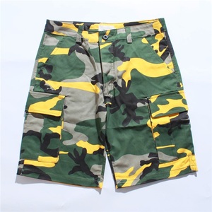 Shorts camouflage pour garçons, shorts cargo pour hommes grandes tailles, streetwear, multi-poches, pantalons courts amples, décontractés pour hommes - Product Image 1