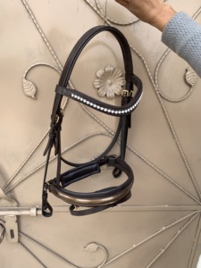 Bride en cuir pour cheval plié - Product Image 6