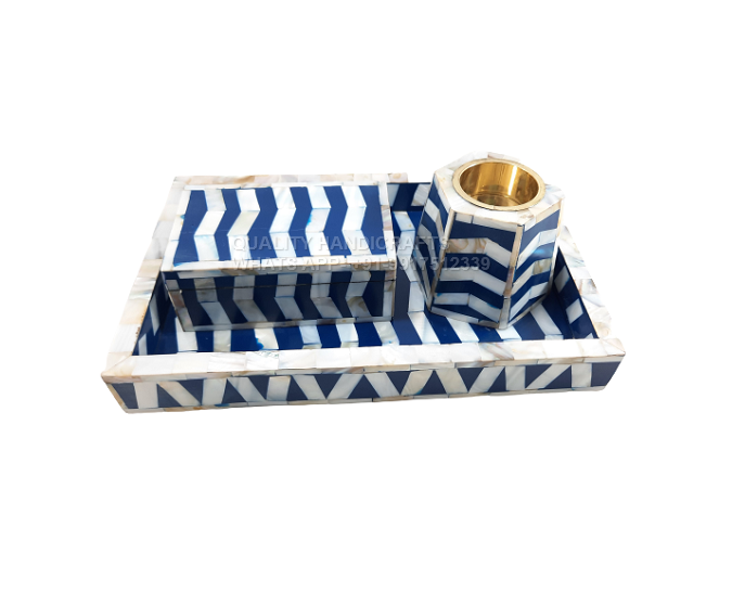 สีน้ำเงิน