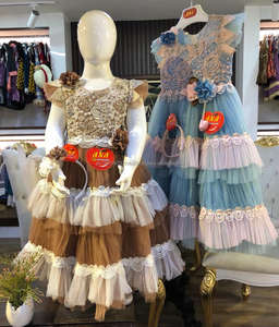 Vestido floral con volantes con diadema en varios colores Ropa de Fiesta de Primavera Diseño elegante para niñas - Product Image 2