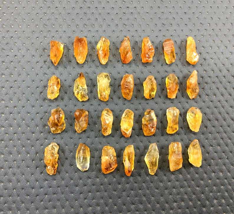 สีเหลือง