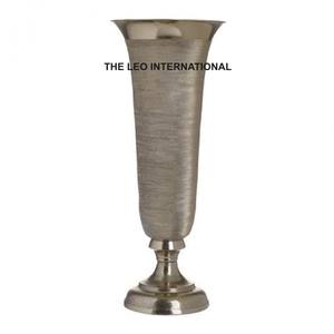 แจกันชุบเงินอลูมิเนียมโลหะรูปทรงที่เป็นเอกลักษณ์ชามตกแต่งบ้านสไตล์แฟนซีสมัยใหม่สำหรับตกแต่งบ้าน - Product Image 2