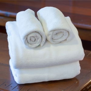Haute qualité meilleure qualité 100% coton Golf serviettes de bain de l'Inde broderie logo travail hôtel linge de bain - Product Image 4
