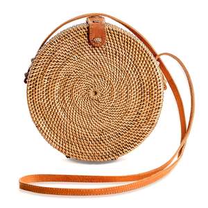 Panier de pique-nique vintage en rotin fait main avec détails en cuir, couleur naturelle, poignée ronde, sac artisanal - Product Image 3