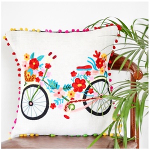 Funda de Cojín Bordada con Diseño Floral, Estilo Bohemio, Decoración para el Hogar, 100% Algodón - Product Image 1