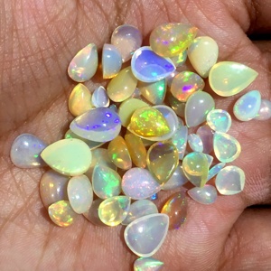 Cabochon éthiopien en pierre précieuse multi-feu poli en forme de poire naturelle pour bijoux bague prix de gros - Product Image 1