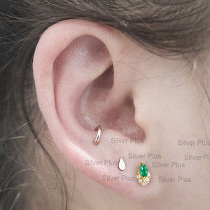 Pendiente personalizado chapado en oro de Plata de Ley 925 sólida, pendientes de tuerca minimalistas de piedras preciosas de Zirconia cúbica - Product Image 3