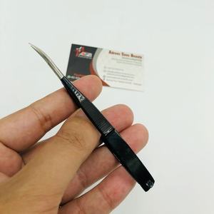 Ciseaux de manucure de beauté noirs pour extensions de sourcils et de cils lame en acier inoxydable à pointe incurvée extra pointue - Product Image 3