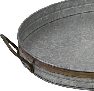 Plateau de service en métal galvanisé gris avec bordure brune élégante Parfait pour la maison et les accessoires de restaurant Poignées légères - Product Image 3