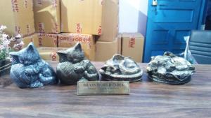 Urna Funeraria de Latón con Forma de Perro con Alas, Estilo Americano, Brassworld India - Product Image 6