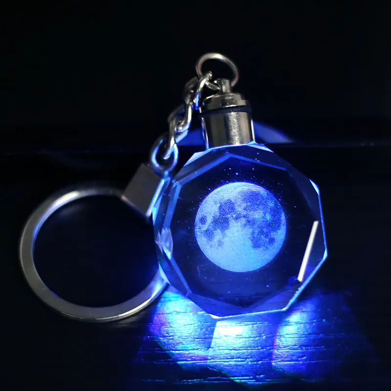 Llavero colgante con grabado láser de luna de cristal, colgante en miniatura con luz Led, anillo de cristal colorido, gran oferta