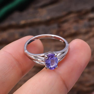 อัญมณีแทนซาไนต์ธรรมชาติ92.5เงินสเตอร์ลิงชุบทองคำขาวปรับขนาดได้2.3กรัมรูปไข่แท้ของผู้ชาย - Product Image 2