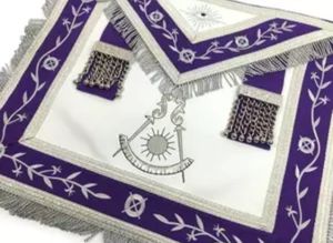 Tablier de maître maçon international fait à la main Tablier maçonnique en cuir brodé Blue Lodge avec fonction magnétique - Product Image 2